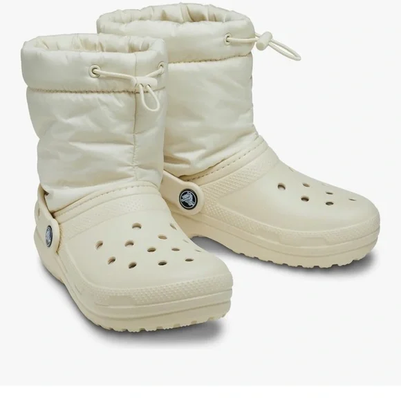 CROCS White Winter Boots NWT - Picture 1 of 8